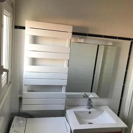 Elysee Apartment *